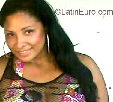 Date this delightful Colombia girl Esperanza from Quibdo CO10749