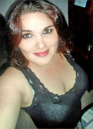 Date this nice looking Brazil girl Suzana from Curitiba BR6849