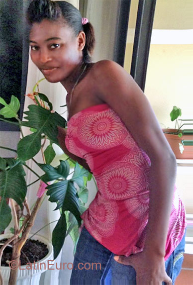 Date this athletic Saint Lucia girl Girlean from St. Lucia LC8