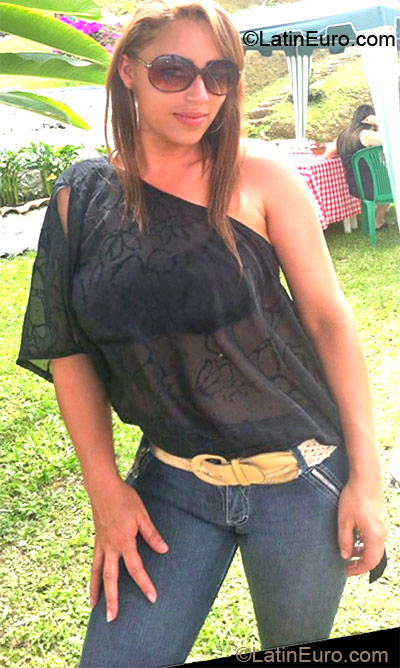Date this delightful Colombia girl Ana Maria from Manizales CO10773