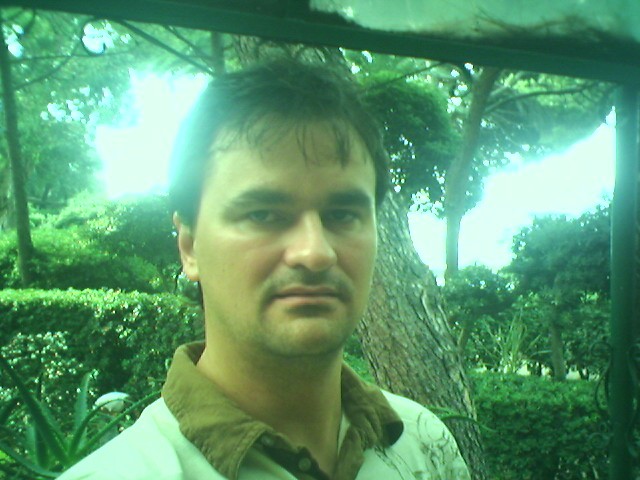 Date this nice looking Romania man Ccc1234 from Oradea RO40