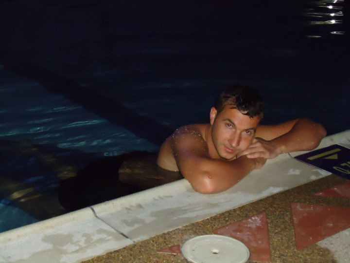 Date this attractive Netherlands man Peluche32 from Eindhoven NL206