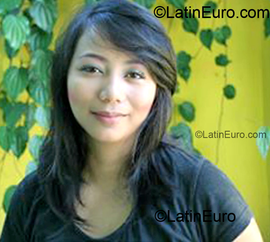 Date this sultry Philippines girl Ciara from Leyte PH491