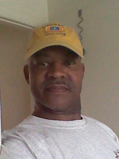 Date this tall United States man Jon Pierre from Gulf Breeze US13421