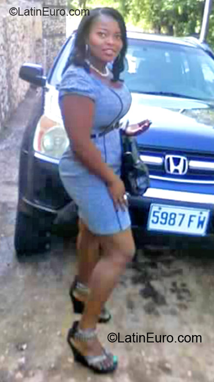 Date this hard body Jamaica girl Trish4luv from Kingston JM747