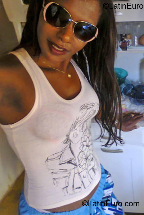 Date this young Brazil girl Andreia from Goiania BR7064