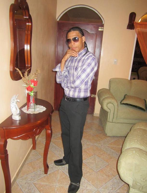 Date this young Dominican Republic man Jorge Luis De L from Bonao DO12162
