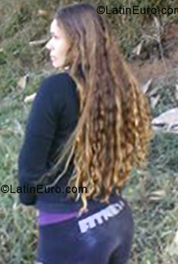 Date this fun Brazil girl Pollyanna from Salvador BR7110