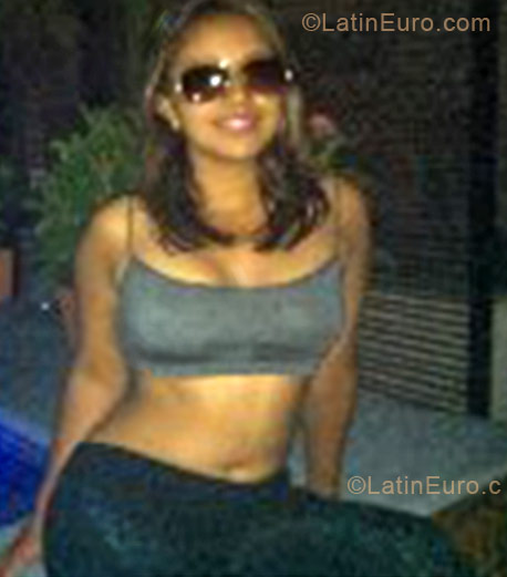 Date this georgeous Colombia girl Luisa fernanda from Bogota CO11852
