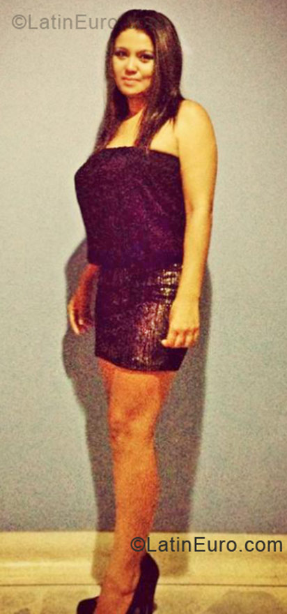 Date this georgeous Colombia girl Diana from Neiva CO11343