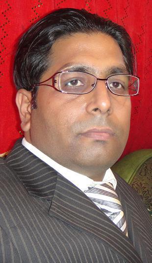 Date this georgeous Pakistan man Faisal from Lahore PK50