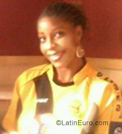 Date this gorgeous Honduras girl Cynthia from La Ceiba HN768