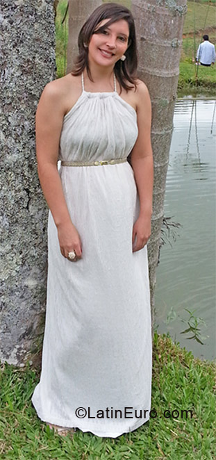 Date this happy Brazil girl Schirley from Vargem Alta BR7162