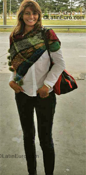 Date this attractive Brazil girl Claudia from Belo Horizonte BR7176