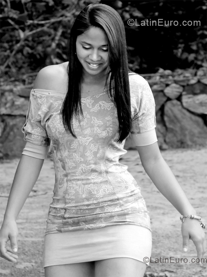 Date this nice looking Brazil girl Jessyca from Sao Paulo BR7188