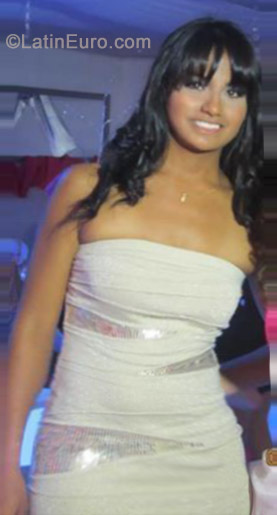 Date this charming Colombia girl Natalia Katherin from Armenia CO11578