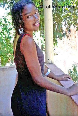 Date this charming Brazil girl Josilene from Cachoeiro De Itapemirim BR7241