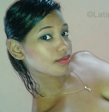 Date this fun Brazil girl Aline from Salvador BR7265