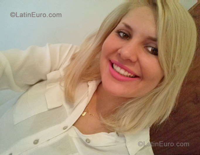 Date this stunning Brazil girl Tatiane from Pla nalto BR7284