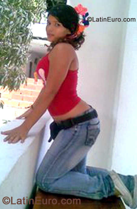 Date this lovely Colombia girl Daily de la pea from Barranquilla CO11716