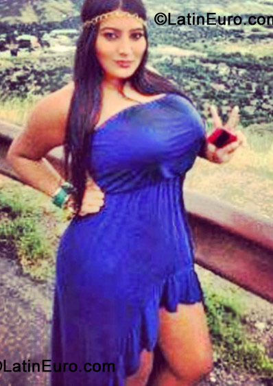 Date this funny Colombia girl Tita from Cali CO11750