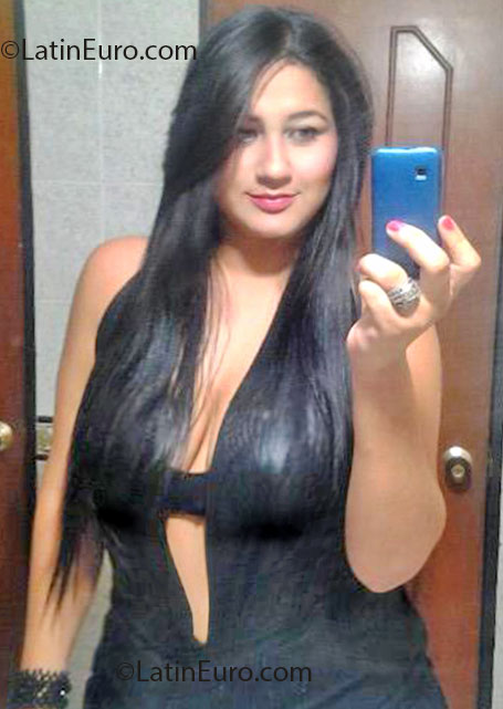 Date this hot Colombia girl Sue from Barranquilla CO15163