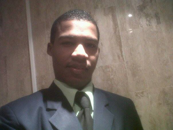 Date this happy Dominican Republic man Alex from New York DO14036