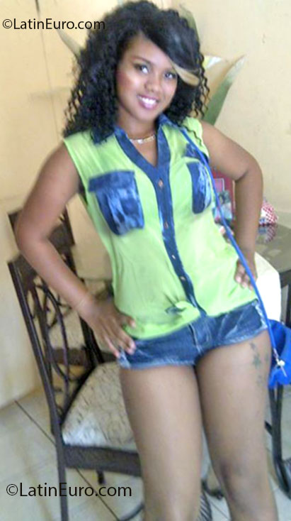 Date this georgeous Jamaica girl Tracey from Montego Bay JM956