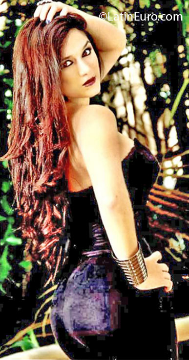 Date this happy Colombia girl Juanita from Medellin CO11970