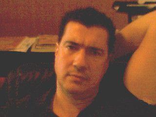 Date this beautiful United States man Fred from United States US13918