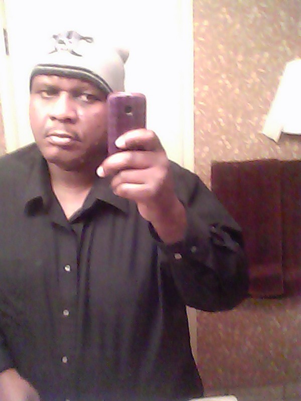 Date this athletic United States man SHAN from Sacramento US13924