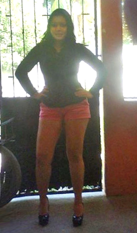 Date this sultry Honduras girl Esmeralda Villa from San Pedro Sula HN801