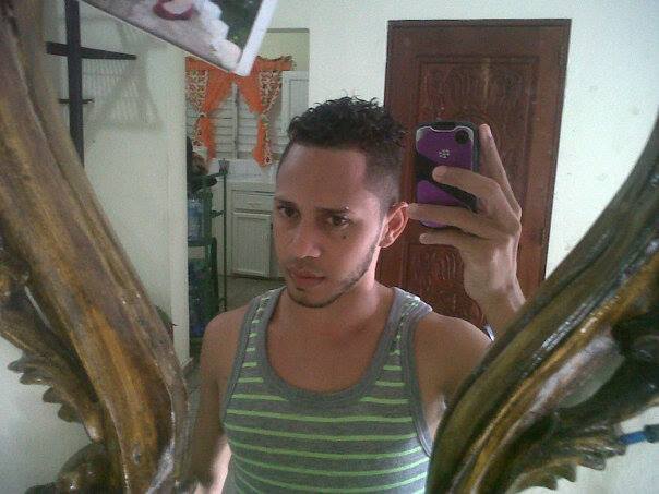 Date this lovely Dominican Republic man Manuel from La Vega DO14424