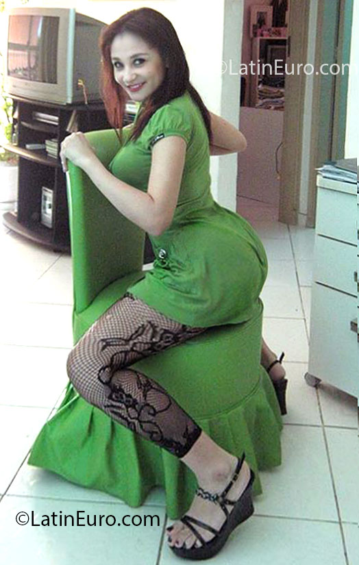 Date this hot Brazil girl Tatyane from Rio De Janeiro BR7510