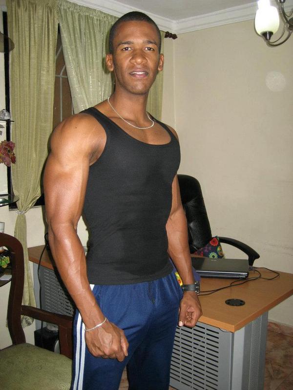 Date this young Dominican Republic man Jhonny from Santo Domingo DO14717