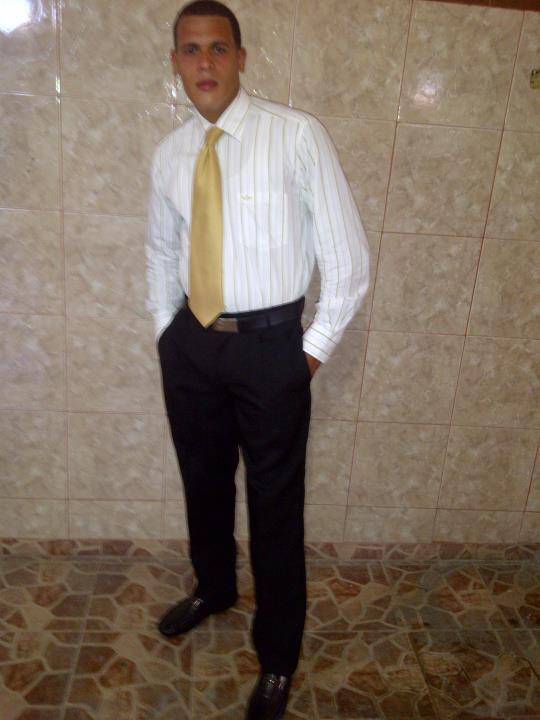 Date this nice looking Dominican Republic man Yoel david ferr from Santo Domingo DO14724