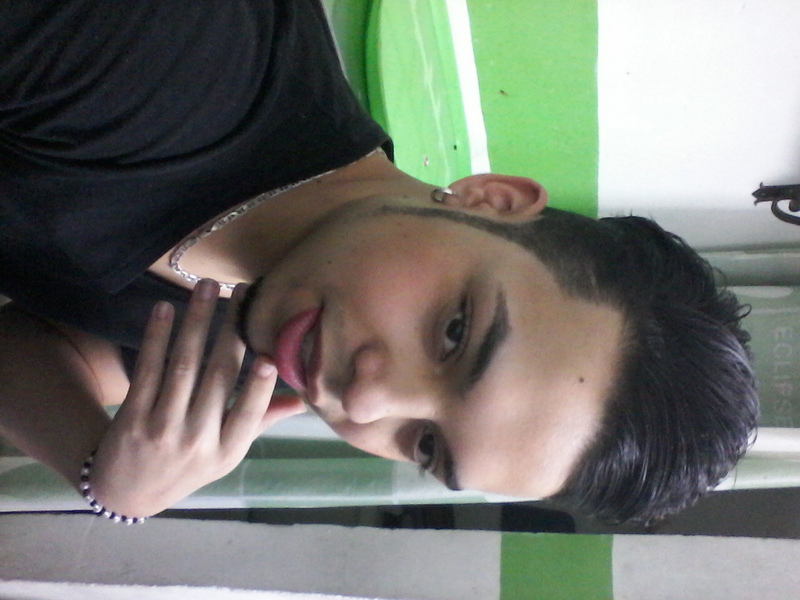 Date this sultry Colombia man Andres muoz from Medellin CO12551