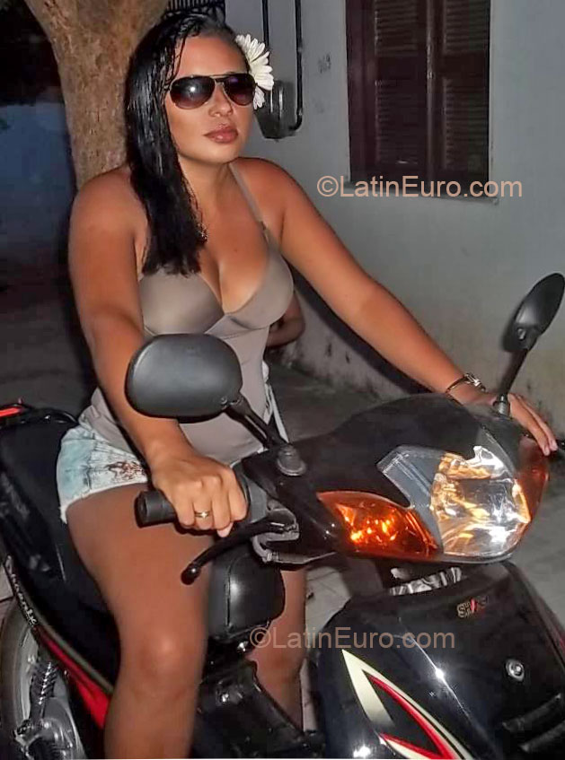Date this fun Brazil girl Priscila from Fortaleza BR7641