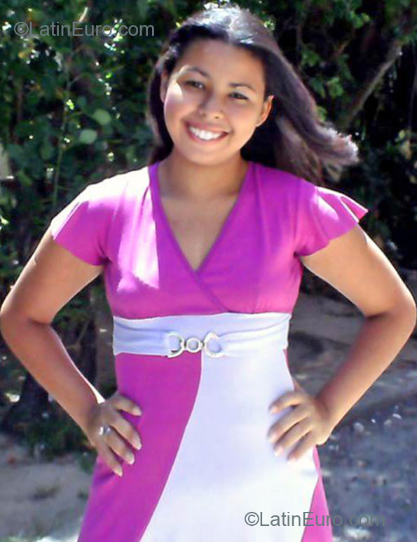 Date this good-looking Brazil girl Marils from Recife BR7653