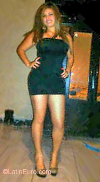 Date this stunning Honduras girl Alexa from tegucigalpa HN823