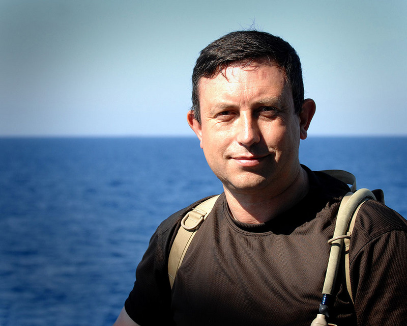 Date this charming United States man Craig from Long Beach US14102