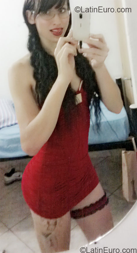 Date this good-looking Brazil girl Sabrina from Piracicaba BR7678