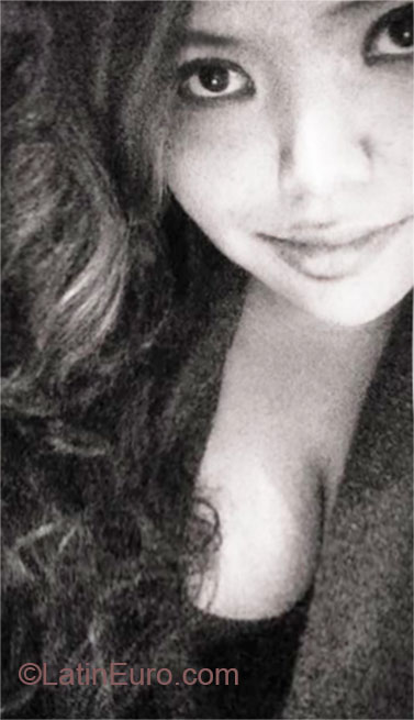 Date this attractive Mexico girl Brenda from Guadalajara MX996