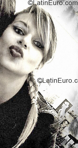 Date this beautiful Brazil girl Erica from Sao Paulo BR7716