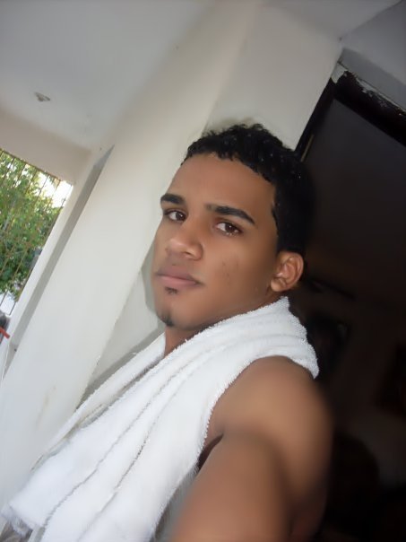 Date this young Dominican Republic man Alex rafael from Santo Domingo DO15553