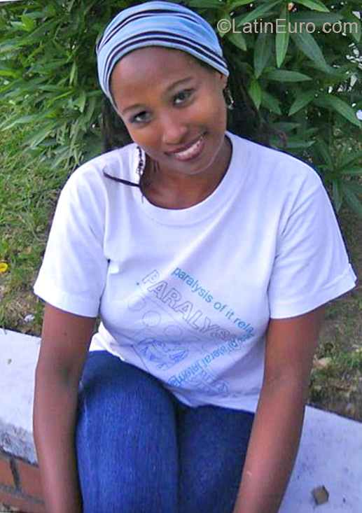 Date this young Colombia girl Sorlany from Cali CO12940