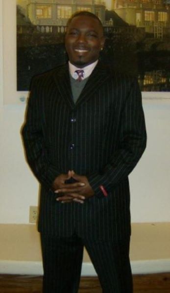 Date this attractive United States man Moe1975 from Atlanta US14228