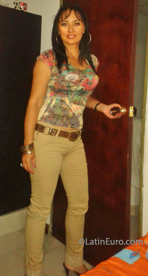 Date this georgeous Colombia girl Diana aydee from Palmira CO13045