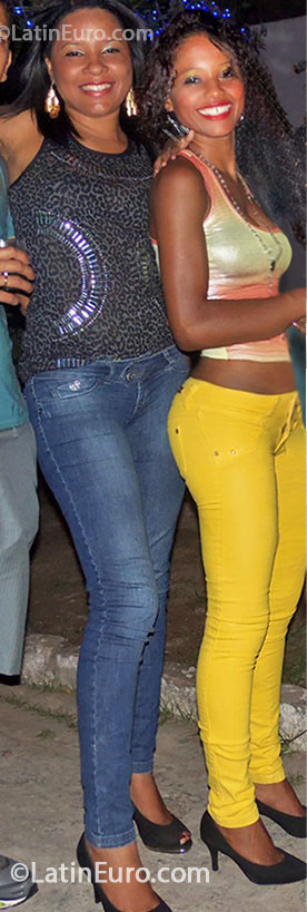 Date this charming Brazil girl Tatiane from Igarassu BR7862