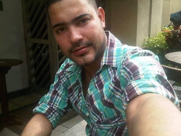 Date this pretty Colombia man William andres from Cali CO13286